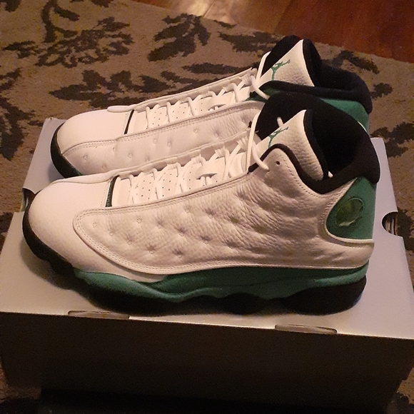 Lucky green air jordan 13's - Picture 3 of 3